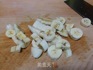 香蕉蛇果冰淇淋的做法步骤:3