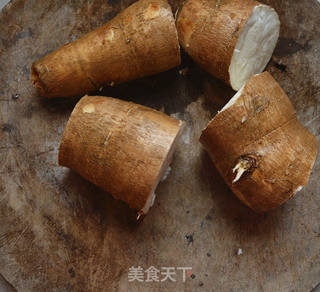 水煮木薯芋头的做法步骤:2