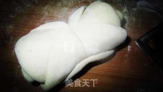 浪漫白玫瑰“花卷”的做法步骤:4