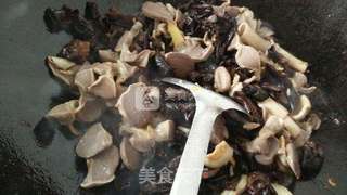 鸭胥炒木耳的做法步骤:18