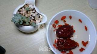超好吃的面包机版鲜花酱——枸杞红枣红糖玫瑰花酱的做法步骤:2