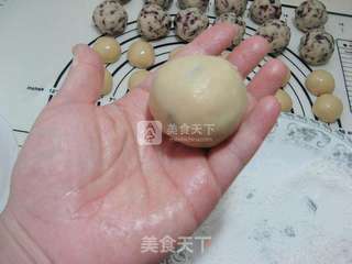 白豆沙蔓越莓广式月饼的做法步骤:15