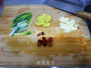 爆炒辣蛤蜊的做法步骤:2