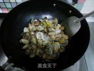 爆炒辣蛤蜊的做法步骤:8