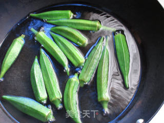 秋葵炒牛肉的做法步骤:7
