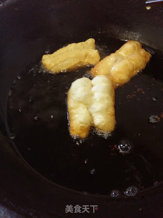自制油条的做法步骤:10