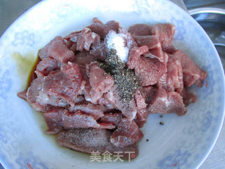 秋葵炒牛肉的做法步骤:4