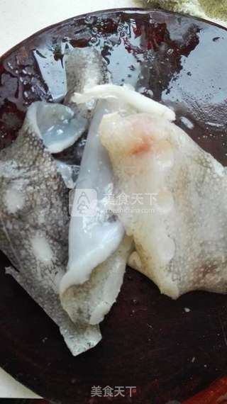温拌海参斑鱼皮的做法步骤:3