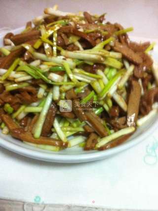 韭黄香干鸡胗的做法步骤:8