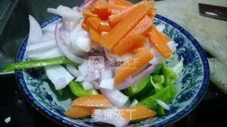 什锦炒牛肉的做法步骤:2