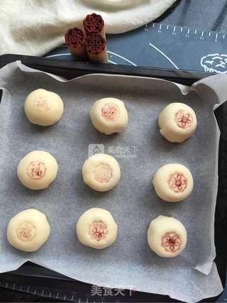 榨菜鲜肉月饼的做法步骤:19