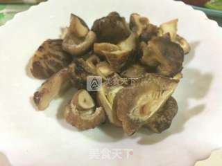三椒鸡菇丁(别名:炒鸡好吃)的做法步骤:8