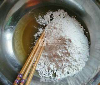 金鱼豆沙月饼的做法步骤:4