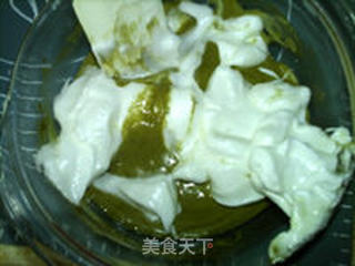 奶油抹茶戚风卷的做法步骤:12