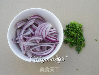 阳春面的做法步骤:2