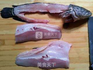 四川酸菜鱼的做法步骤:2