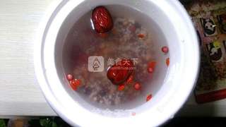每日一碗养生粥——枸杞薏仁红豆粥的做法步骤:4