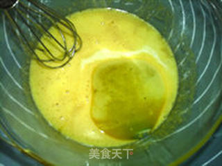 奶油抹茶戚风卷的做法步骤:3