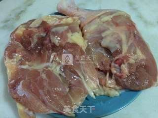 三椒鸡菇丁（别名：炒鸡好吃）的做法步骤：3