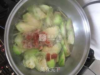 丝瓜瘦肉蛋汤的做法步骤：2