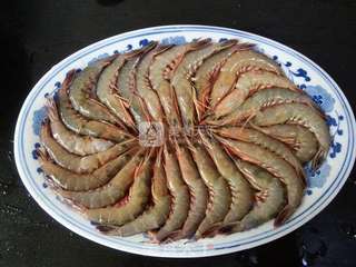 蒜蓉蒸虾的做法步骤:5