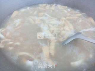 生滚鱿鱼汤的做法步骤:8