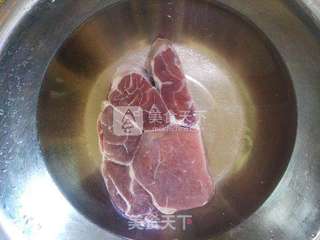 黑椒洋葱烤牛肉的做法步骤:2