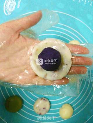 冰皮月饼的做法步骤:17