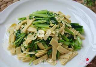 小松菜炒豆皮的做法步骤:9