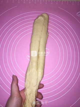 蚕宝宝面包的做法步骤:5