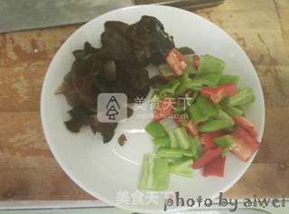 孜然鱼豆腐的做法步骤:2