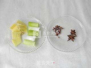 羊脊骨烧萝卜的做法步骤:3
