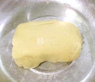 白豆沙月饼的做法步骤:11