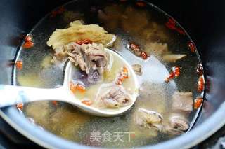 当归大枣炖鸭的做法步骤:6
