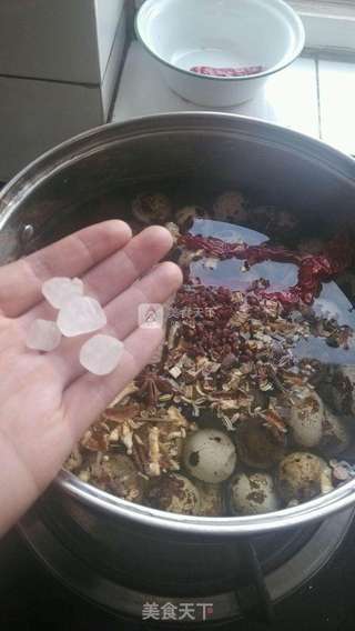 五香鹌鹑卤蛋的做法步骤：8