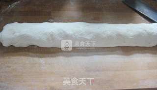 玉米白面花卷的做法步骤：4