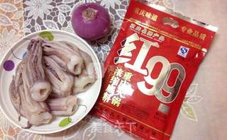炝炒鱿鱼丝，爱吃鱿鱼的看过来！的做法步骤：1