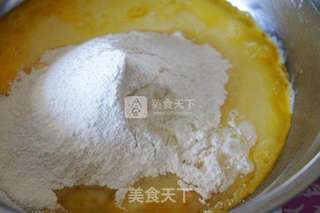 芝麻蛋糕的做法步骤：2