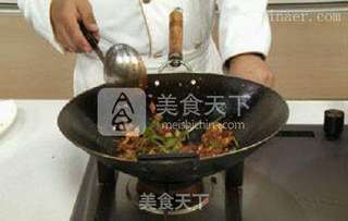 色香味俱全的孜然羊肉的做法步骤:7