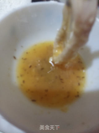 香炸孜然鱿鱼圈的做法步骤:5