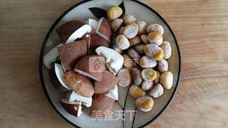 栗子烧鸡的做法步骤:2