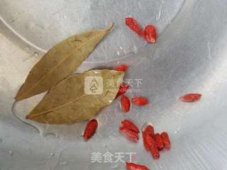 玉米鲍菇排骨汤的做法步骤:4