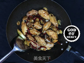 玄妙境界的香辣干锅鸡翅的做法步骤:30