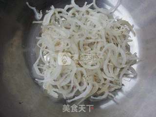 芥菜炒银鱼的做法步骤:2