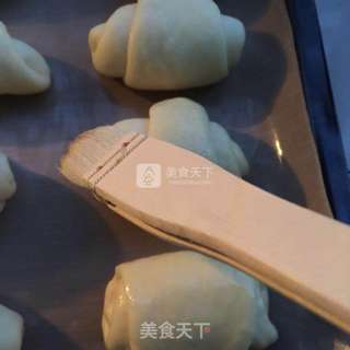 黄油卷的做法步骤:9