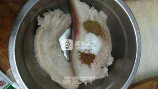 梅菜扣肉的做法步骤:4