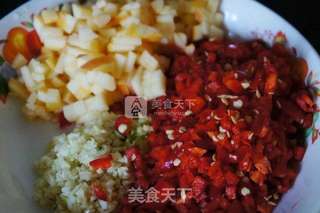 剁椒鲢鱼头的做法步骤:4