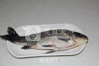 奶白鱼汤的做法步骤:2