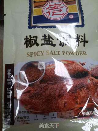 椒盐鱼柳的做法步骤:2