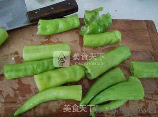 虎皮尖椒的做法步骤:2